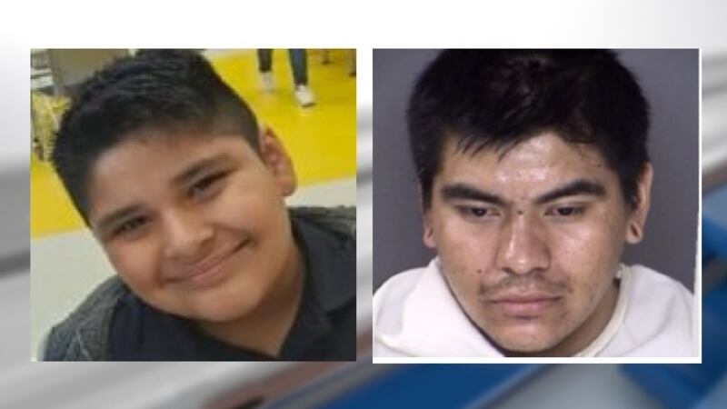 La policía dice que Ian tiene 10 años, mide 4 pies de altura y tiene el pelo negro y los ojos...